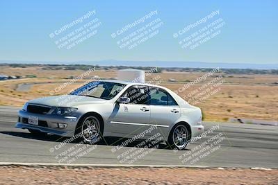 media/Oct-18-2025-Extreme Speed (Sat) [[d6d7e1fef1]]/Group 3 Purple/Session 2 (Turn 3)/